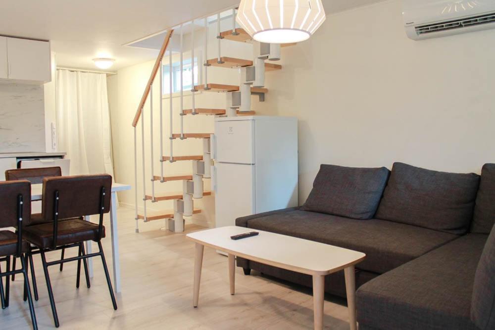 Bergakungen Stugby 山林小屋 Osby (Skane)