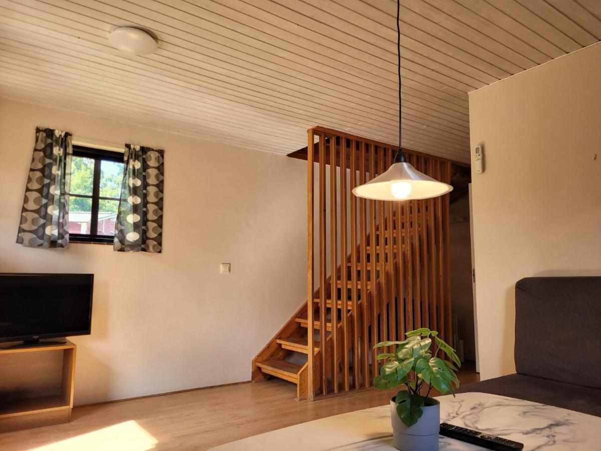 山林小屋 Bergakungen Stugby Osby (Skane)
